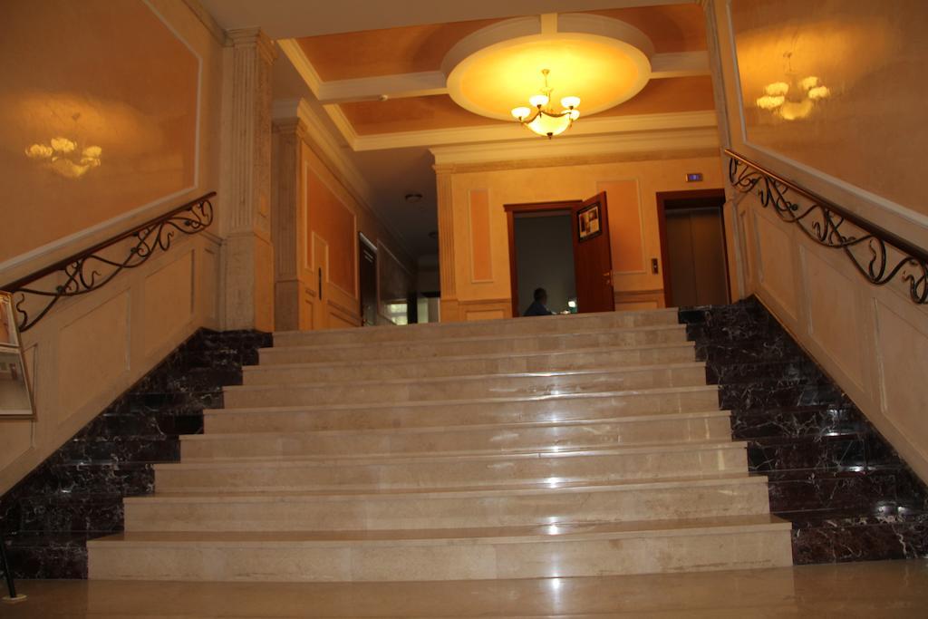 Apartment In Center Of Odessa מראה חיצוני תמונה